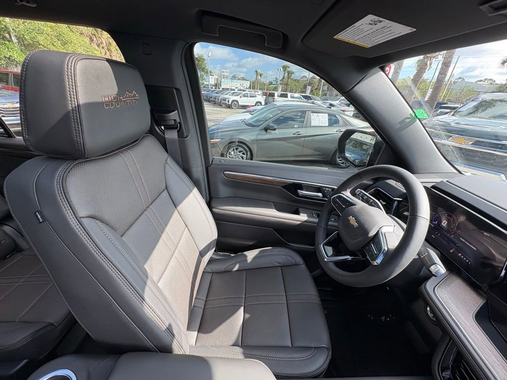 2026 Chevrolet Suburban High Country - Photo 26