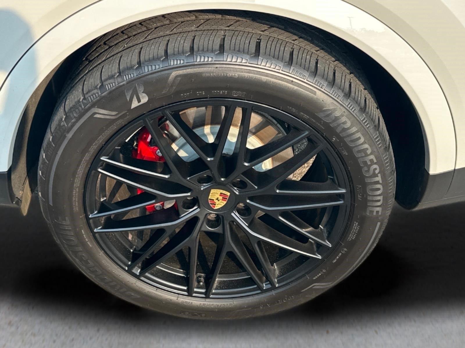 Used 2024 Chalk Porsche S image 13