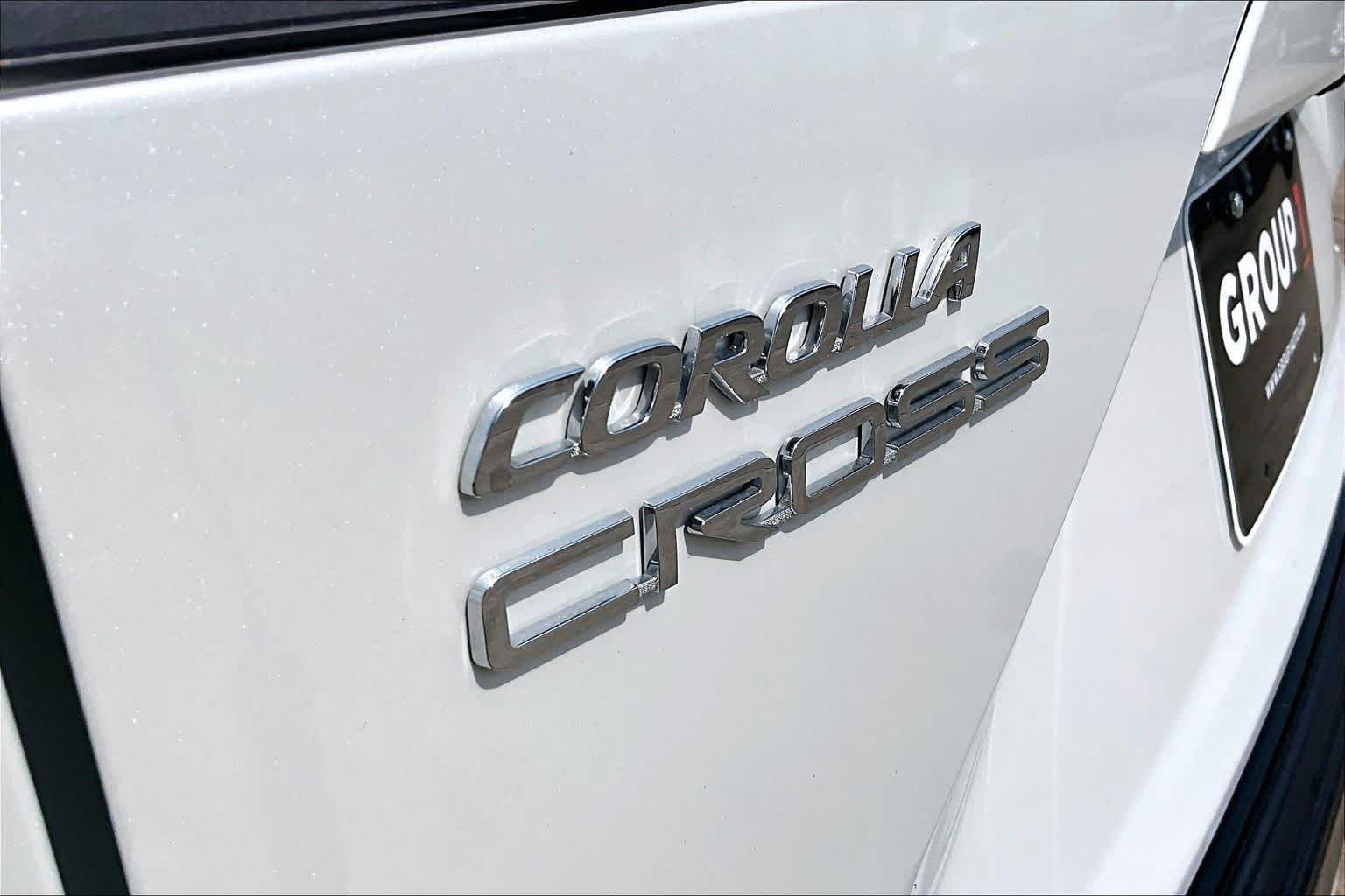 Certified Used 2026 Wind Chill Pearl Toyota XLE image 31