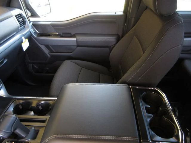 New 2026 Carbonized Gray Metallic Ford XLT image 24