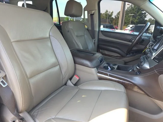 Used 2017 White Chevrolet LT image 16
