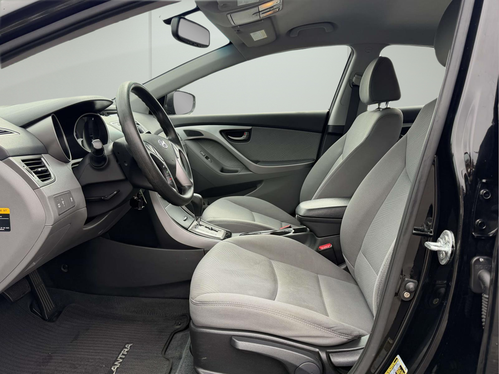 Used 2013 Black Hyundai GLS image 13