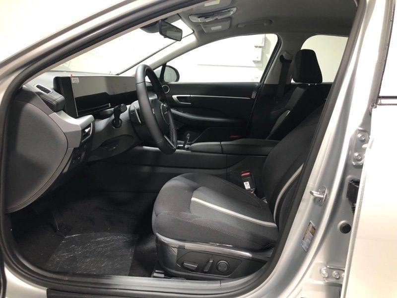 2026 Hyundai Sonata SEL - Photo 17