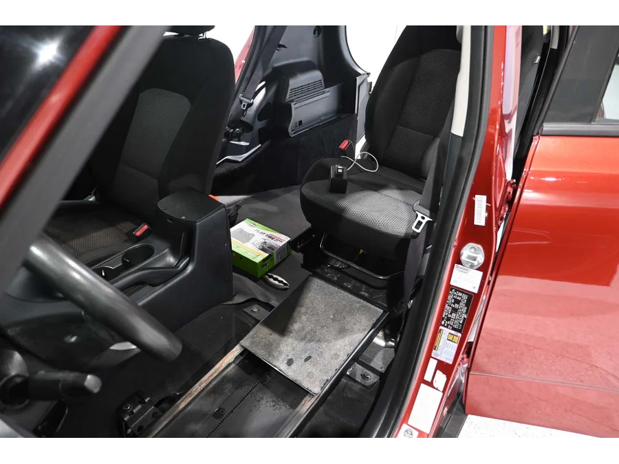 Used 2020 RED Kia LX Mobility Handicap Van image 27