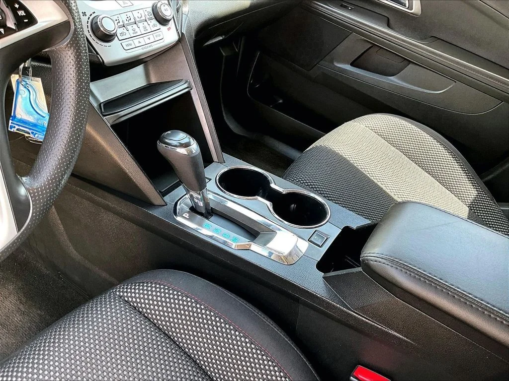 Used 2016 Black Chevrolet LT image 22