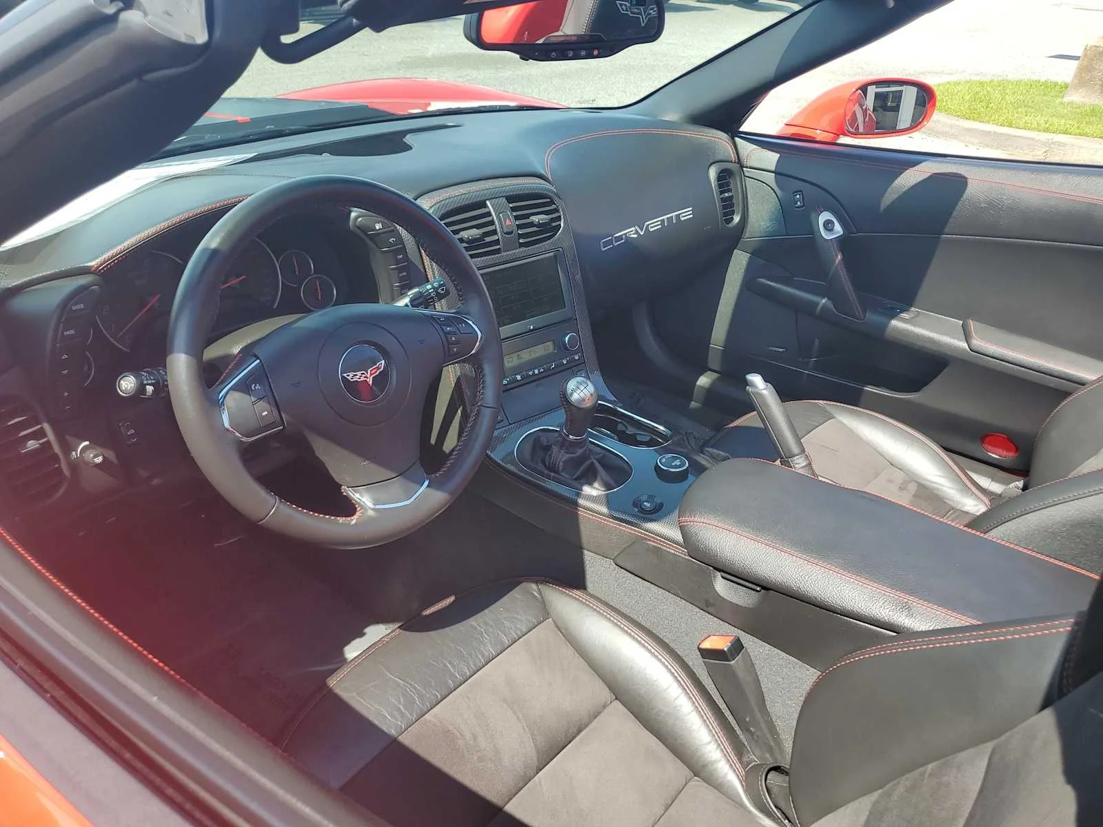 Used 2013 TORCH RED Chevrolet 427 1SC image 21