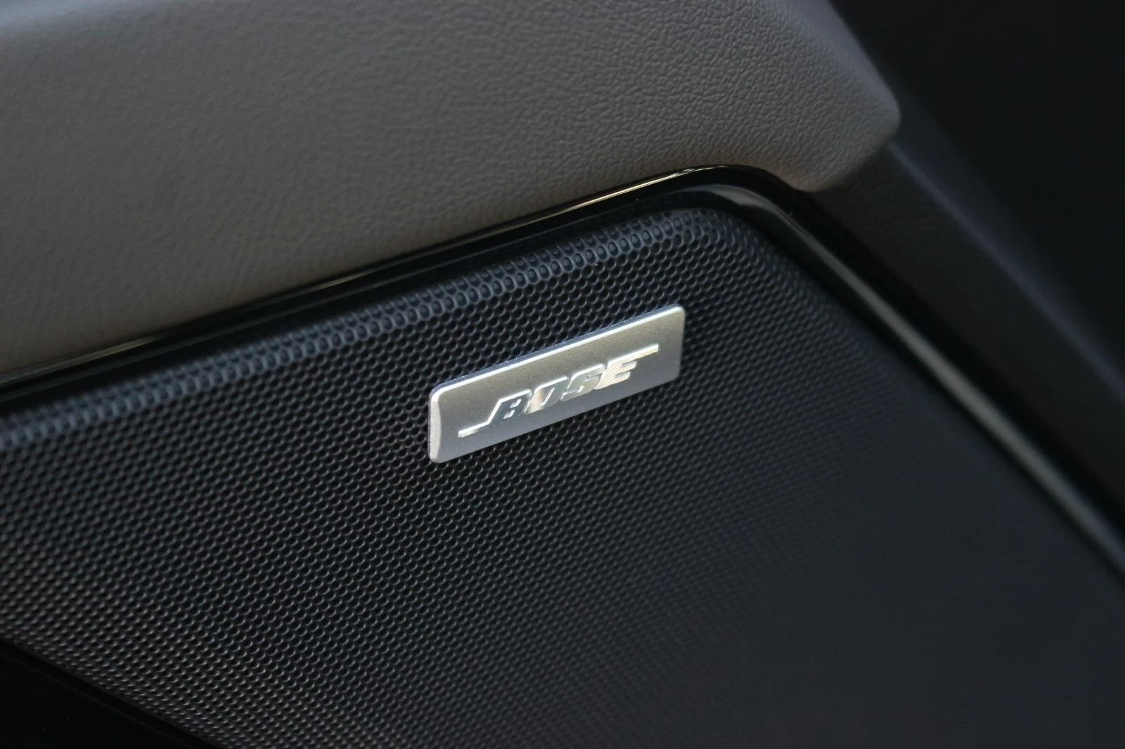 Used 2024 Summit White Chevrolet ZR2 image 20