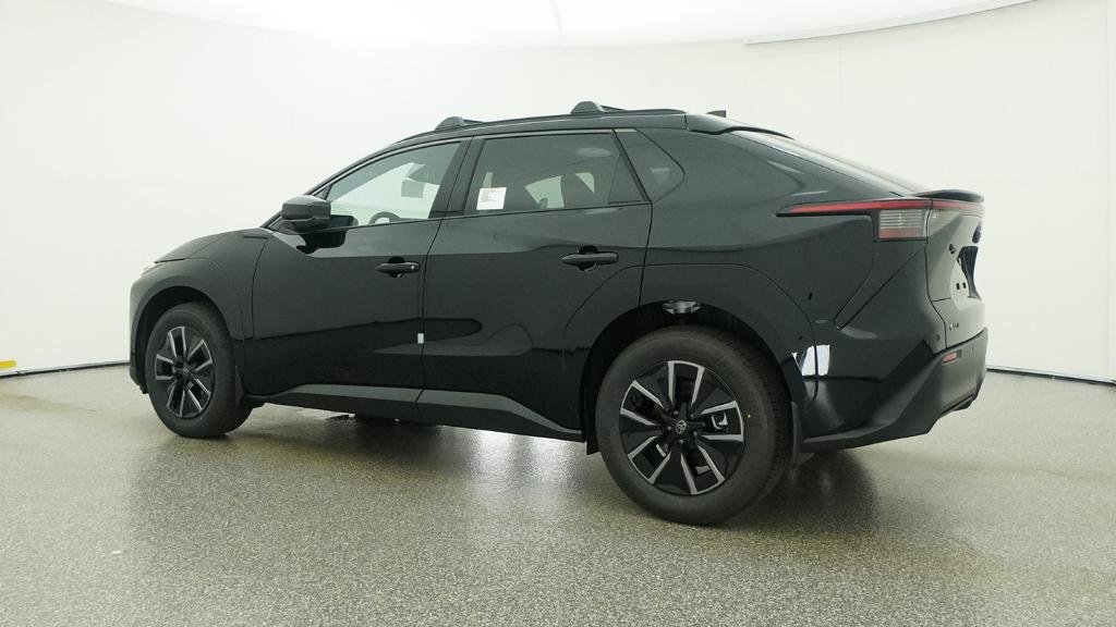 New 2026 Midnight Black Metallic Toyota XLE image 34