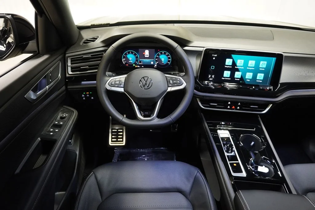New 2026 Deep Black Volkswagen 2.0T SEL R-Line Black image 12