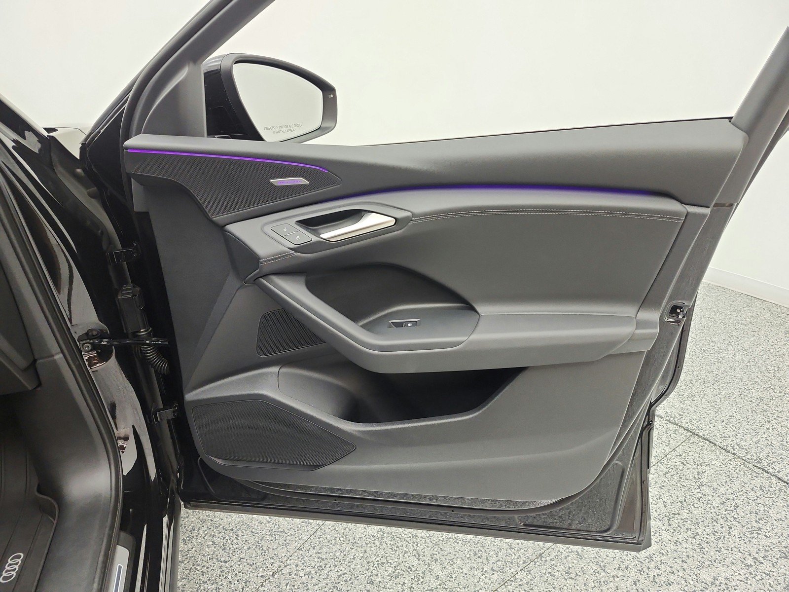 Used 2025 Mythos Black Metallic Audi Premium Plus quattro image 21