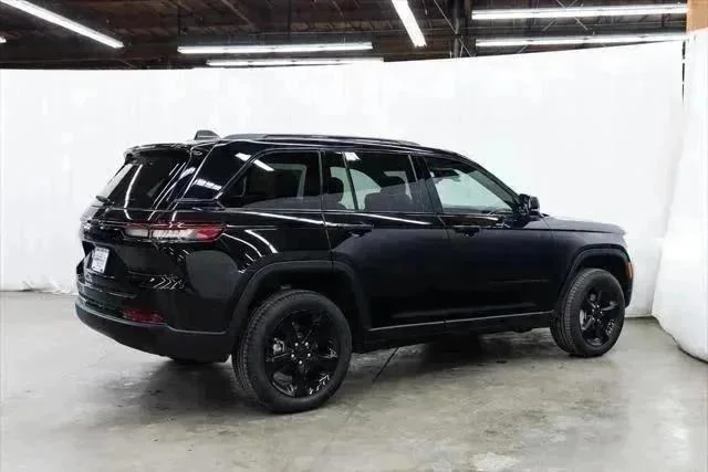2025 Jeep Grand Cherokee Limited - Photo 6