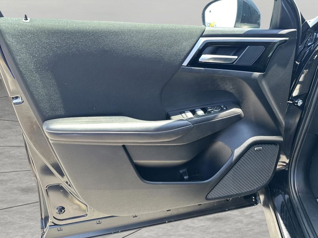 Used 2025 Black Mitsubishi ES image 13