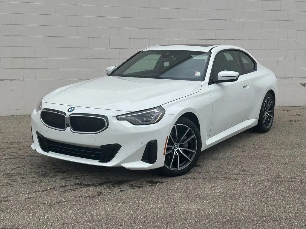 2025 BMW 2 Series 230i xDrive Coupe's photo