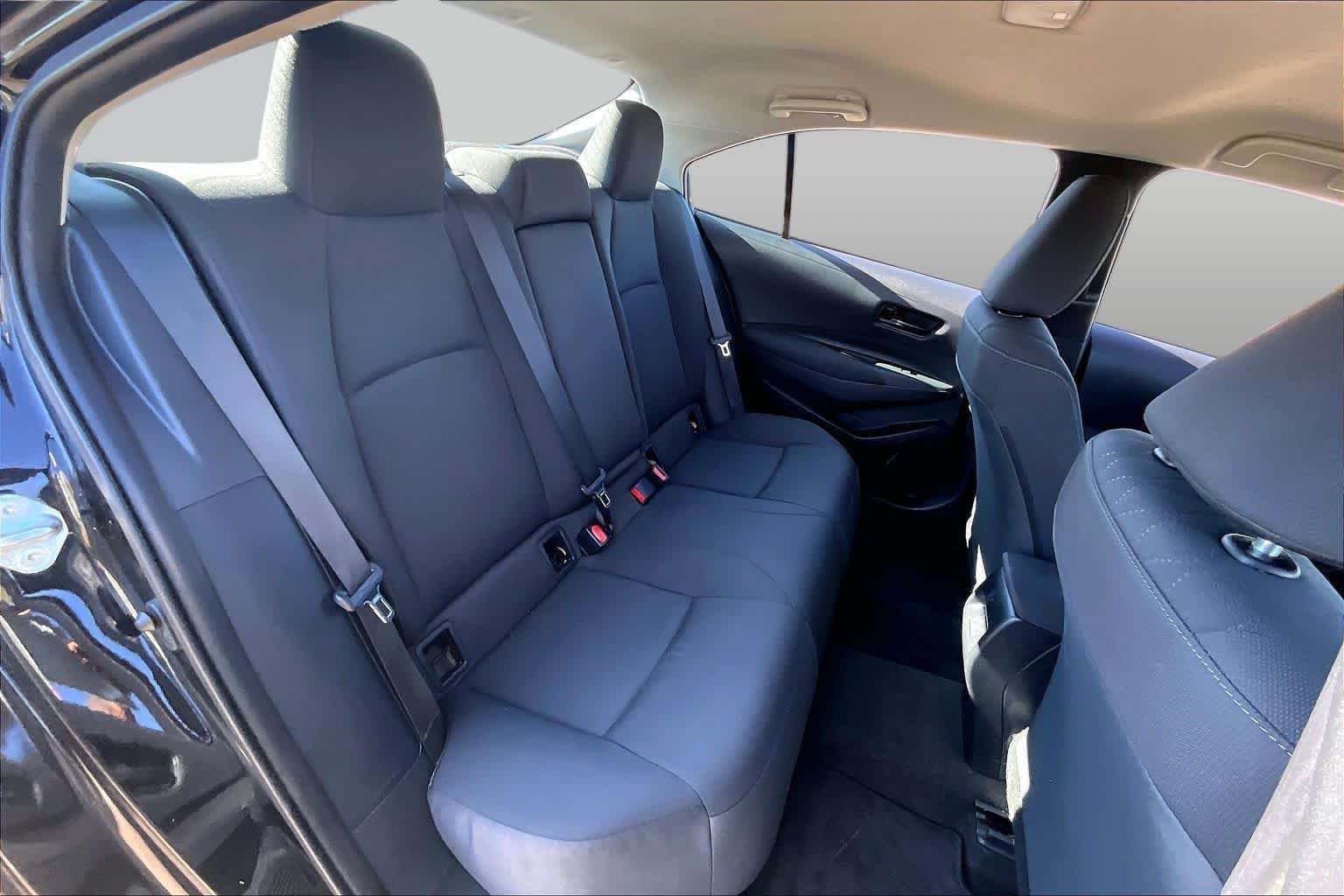 Used 2025 Midnight Black Metallic Toyota LE image 20