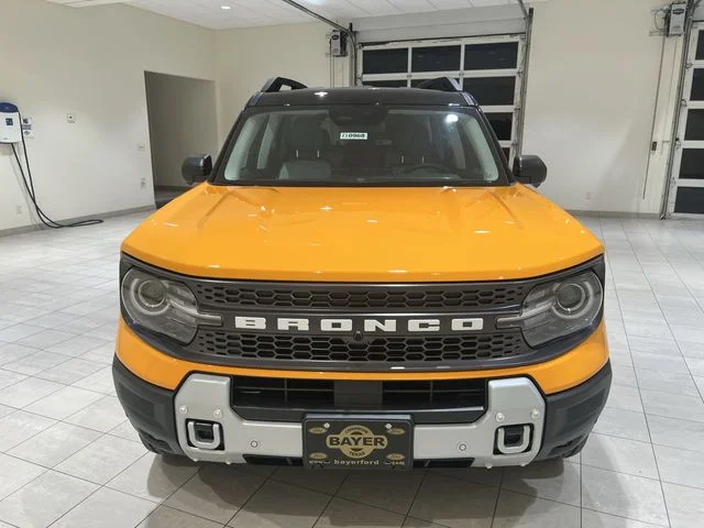 New 2026 Orange Fury Metallic Tri-Coat Ford Badlands® image 8