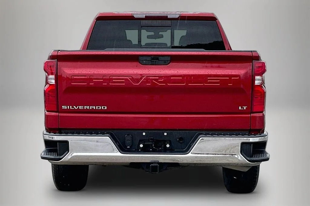 Used 2021 Red Chevrolet LT image 6