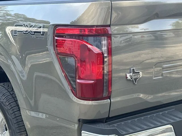 New 2026 Marsh Gray Ford XLT image 14