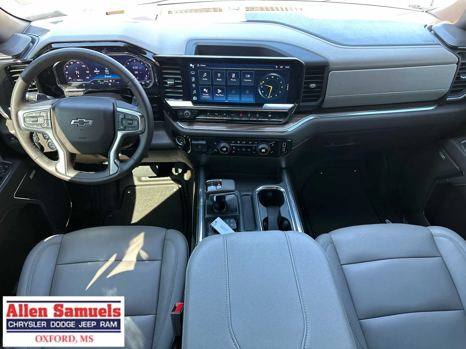 Used 2024 Summit White Chevrolet RST image 26