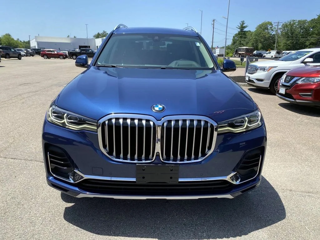 Used 2021 Phytonic Blue Metallic BMW xDrive40i image 11