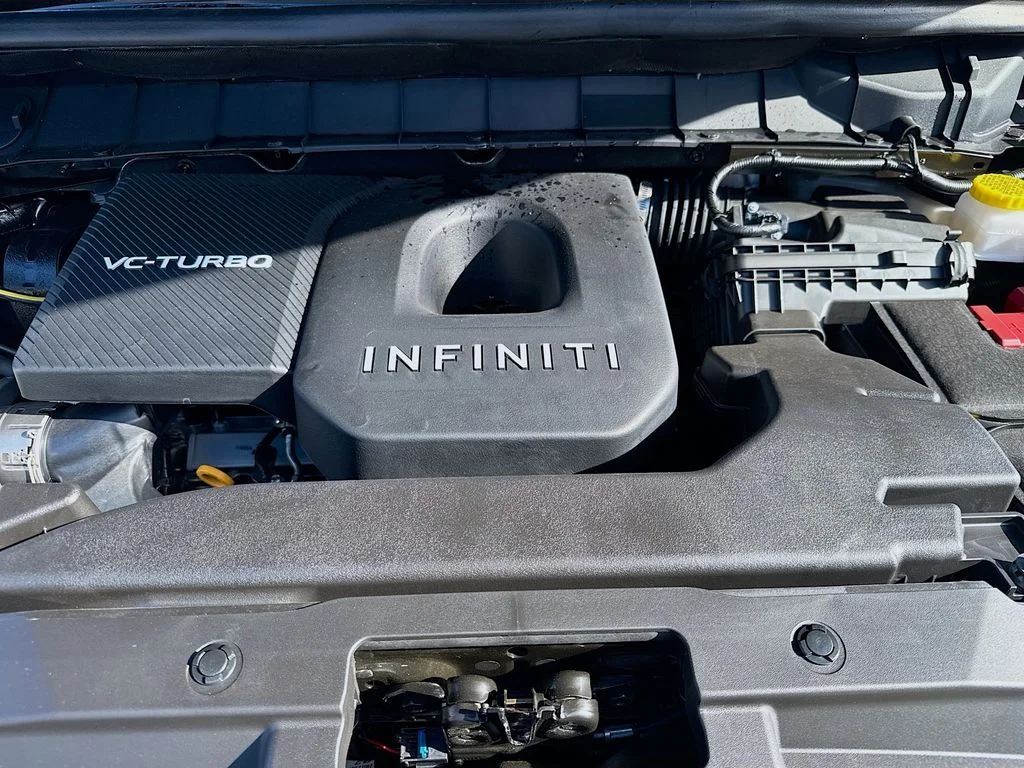 Certified Used 2026 Black INFINITI LUXE image 33