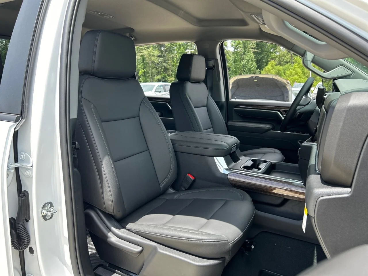 New 2026 Summit White Chevrolet LT image 21