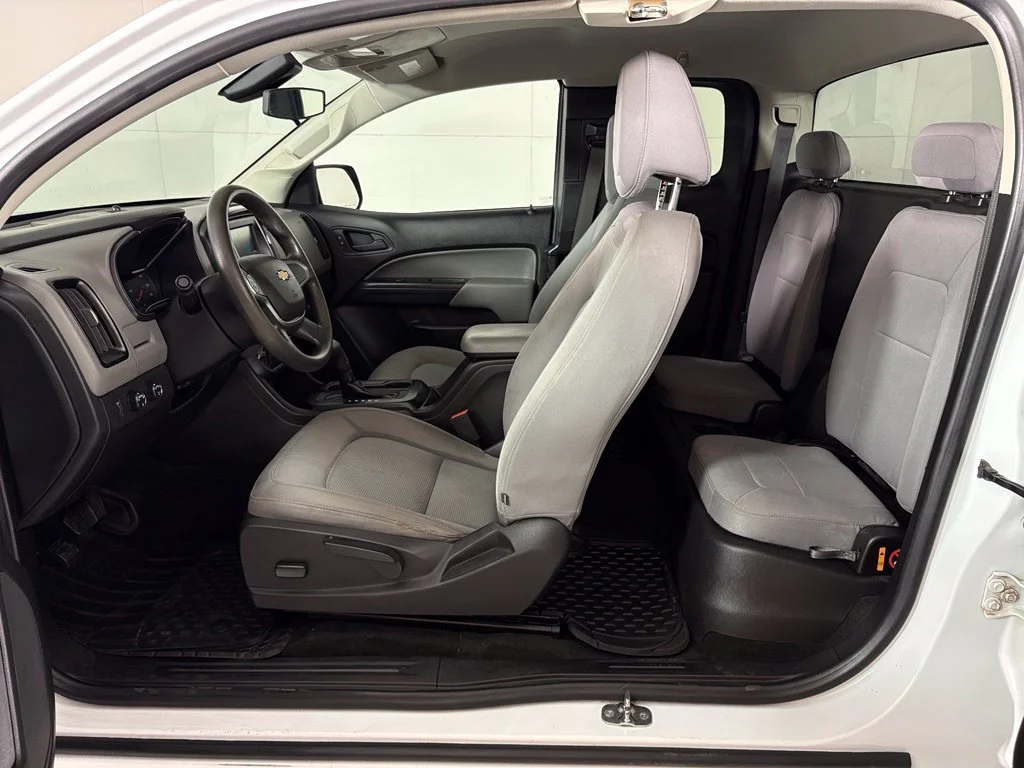 Used 2018 White Chevrolet Work Truck image 40