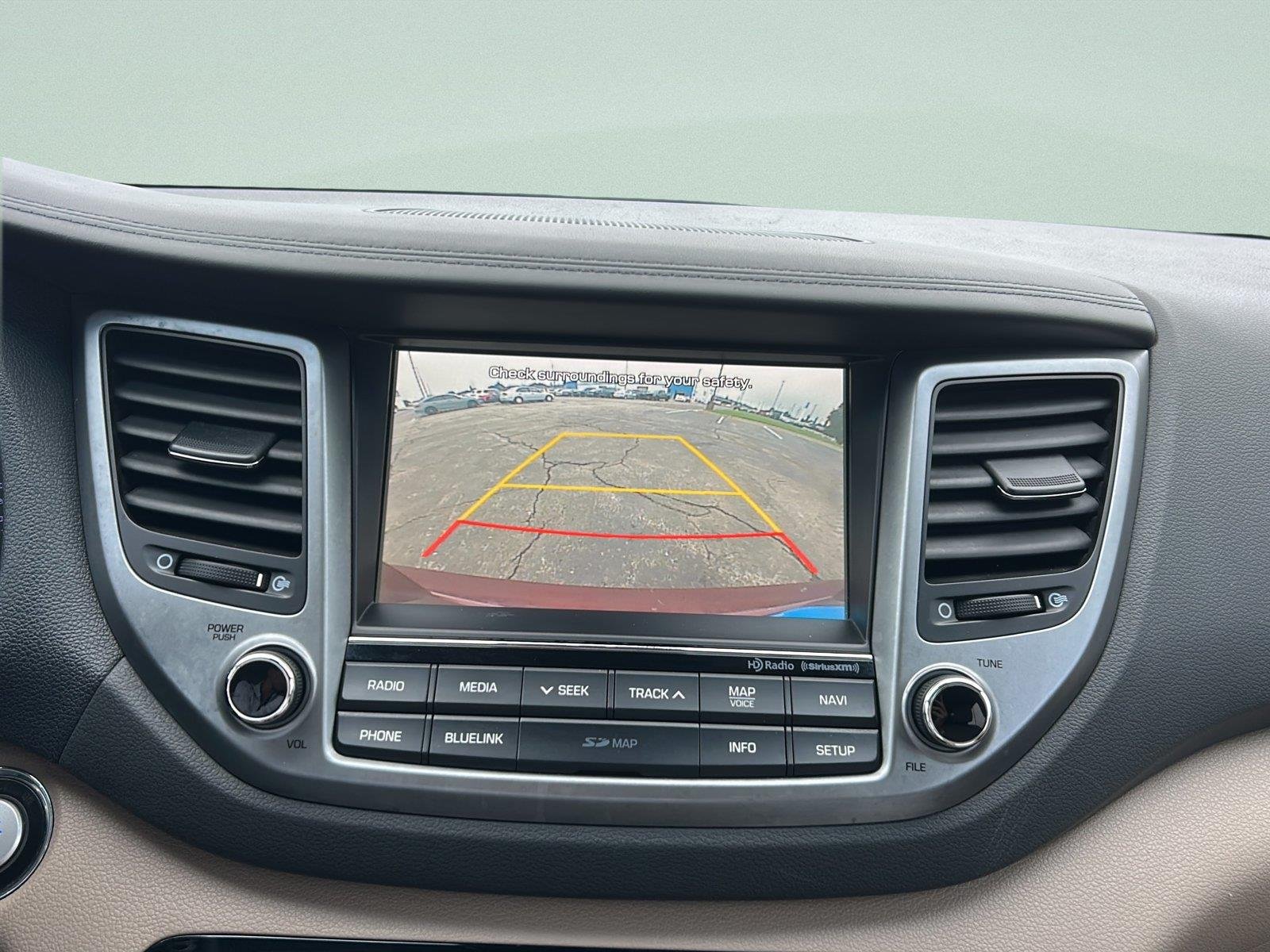 Used 2016 Ruby Wine Hyundai Limited image 11