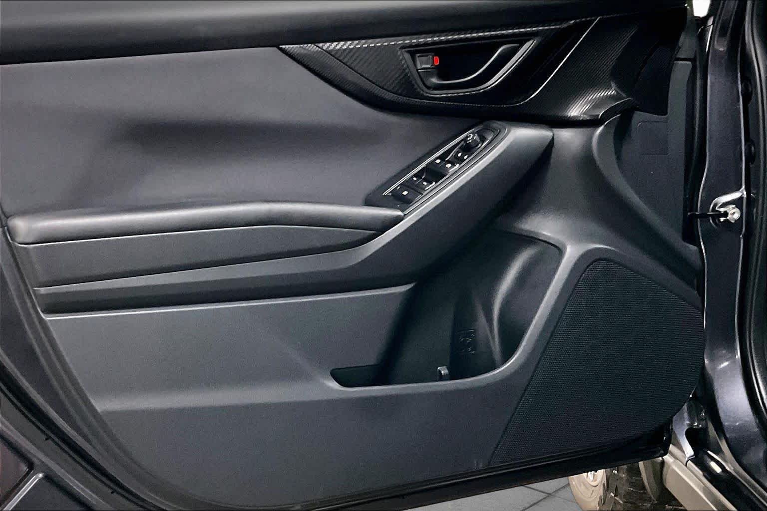 Used 2018 Dark Gray Metallic Subaru Premium image 21