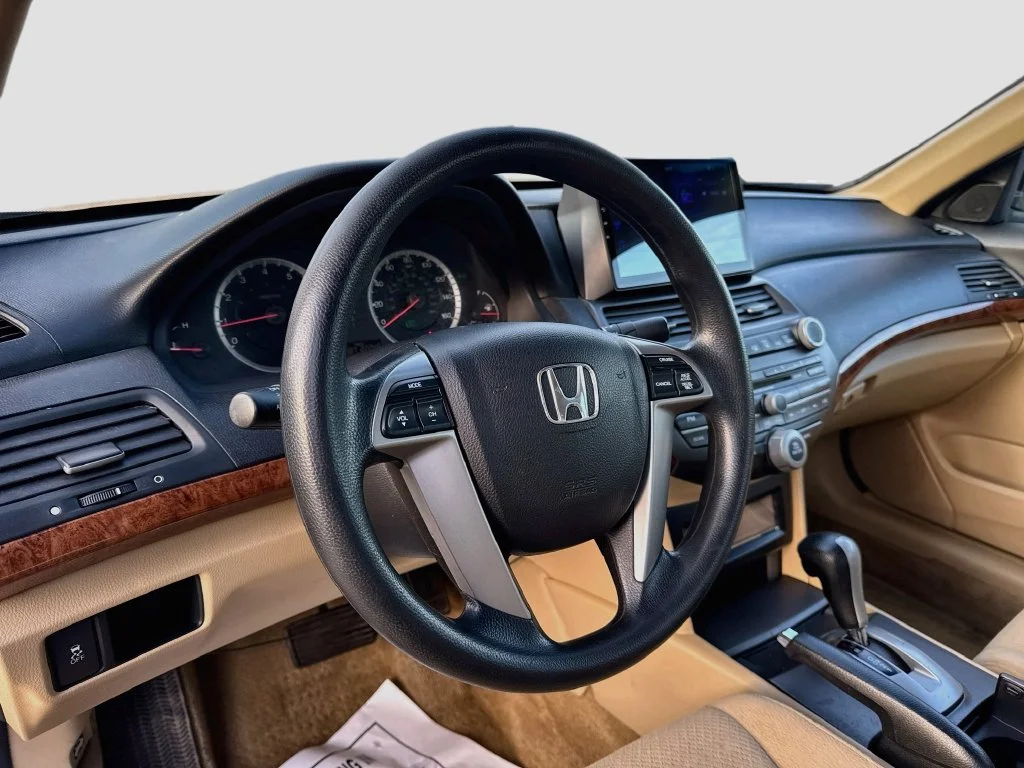 Used 2011 Black Honda EX image 9
