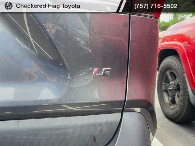 Used 2021 Magnetic Gray Metallic Toyota LE image 8