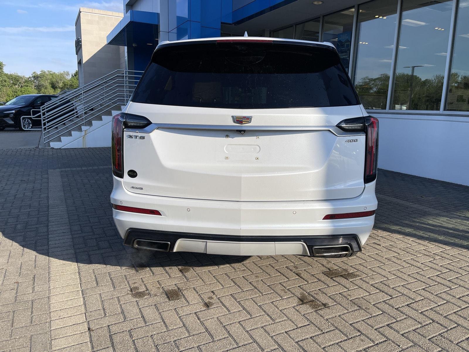 Used 2020 CRYSTAL WHITE TRICOAT Cadillac AWD Sport image 4