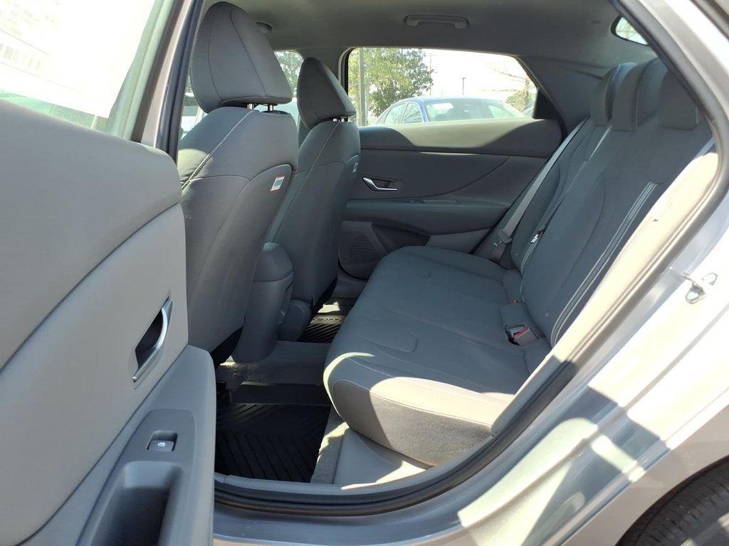 New 2026 Silver Hyundai SEL Sport image 10