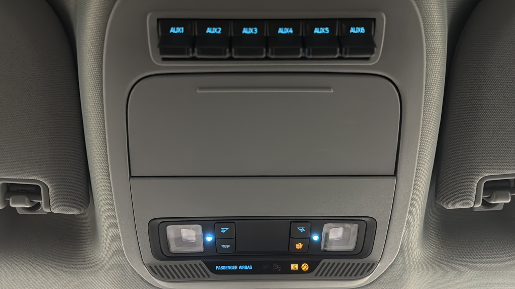 Used 2026 Oxford White Ford XLT image 32