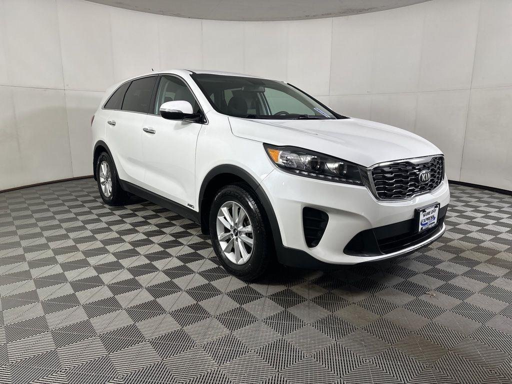 Used 2020 Snow White Pearl Kia LX image 20