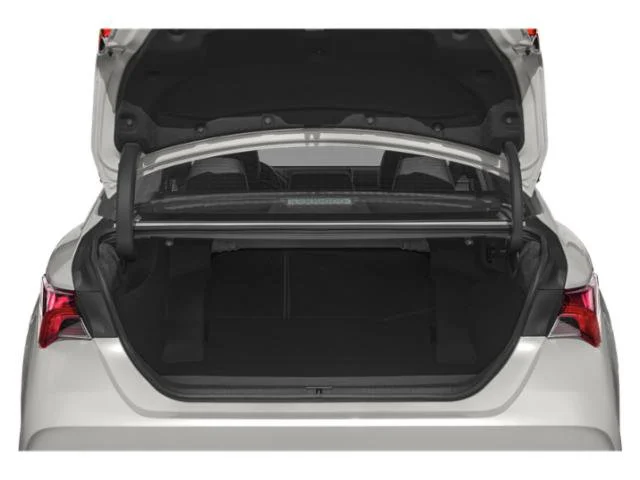Used 2019 Wind Chill Pearl Toyota Touring image 14