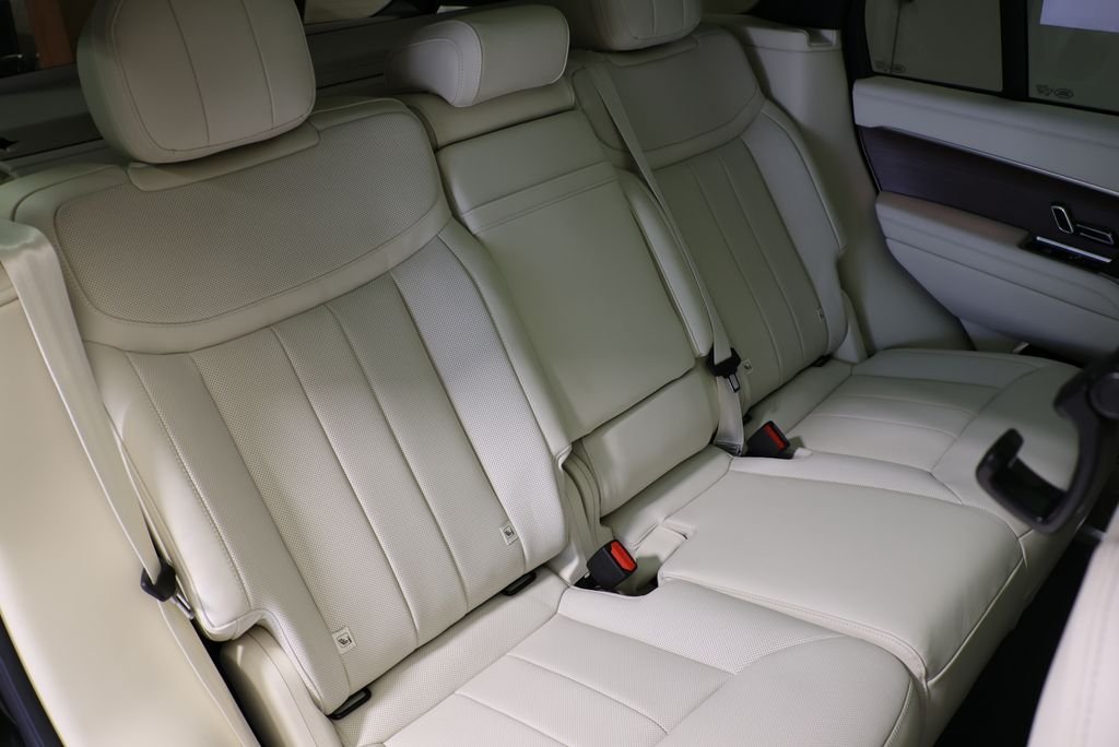 2026 Land Rover Range Rover SE - Photo 45