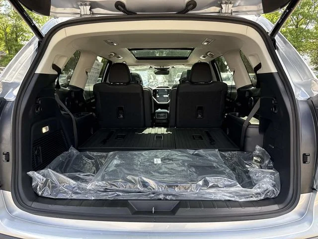 New 2026 ICE SILVER METALLIC Subaru Limited 7-Passenger image 29