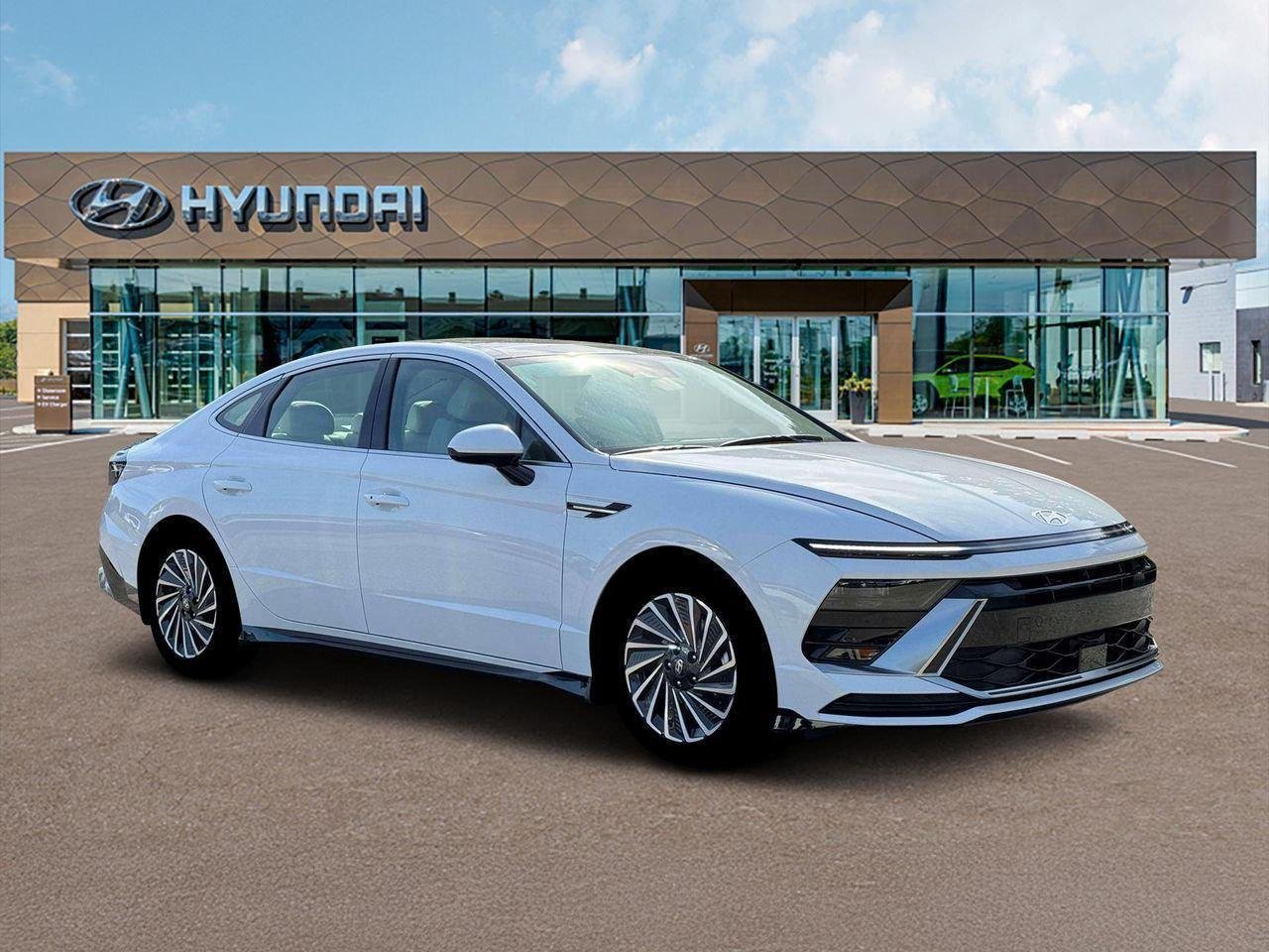 New 2026 White Hyundai SEL image 10
