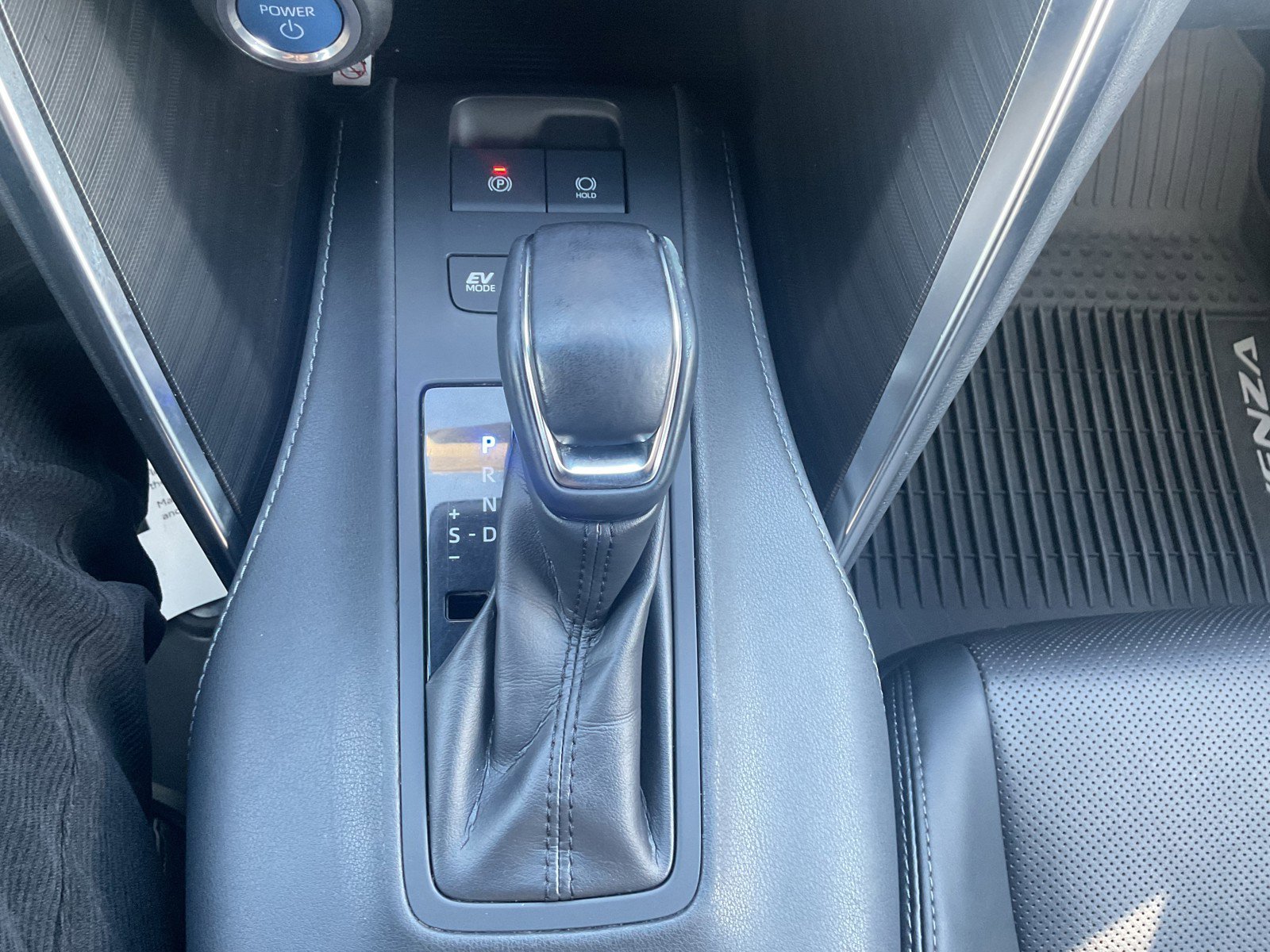Used 2021 Titanium Toyota XLE image 29