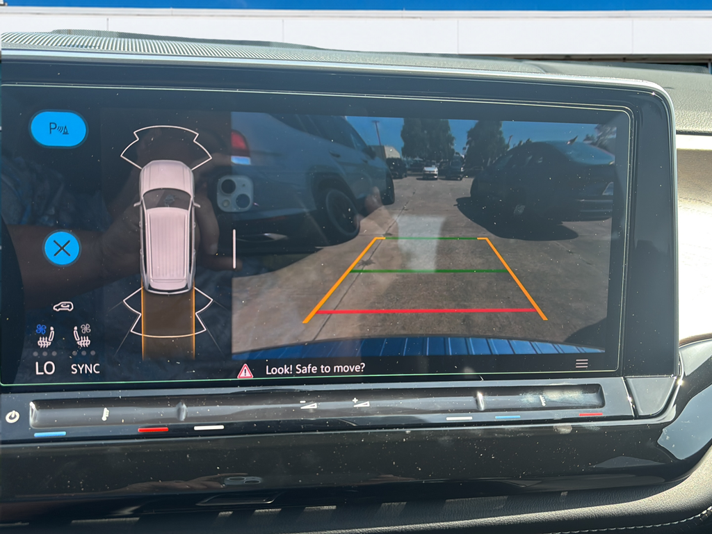 2026 Volkswagen Atlas SE w/Tech - Photo 25