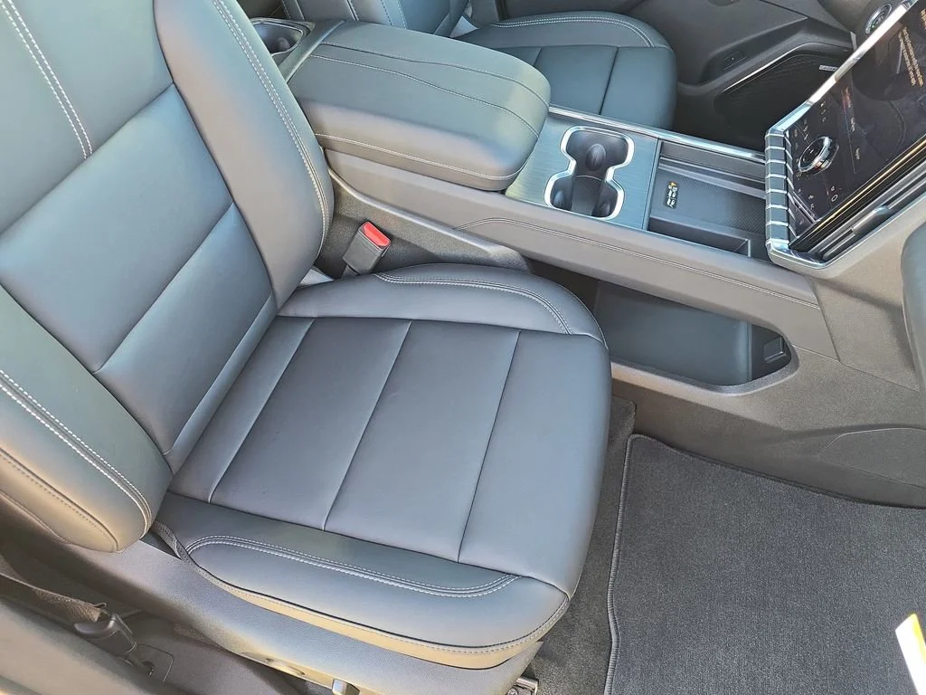 New 2026 Ebony Twilight Metallic GMC Elevation image 10