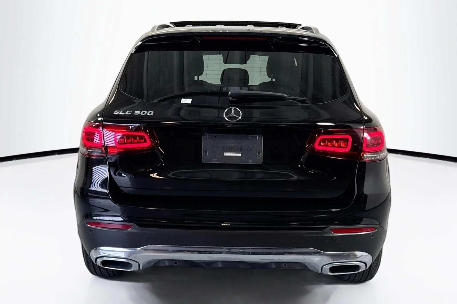 Used 2022 Black Mercedes-Benz GLC 300 image 6