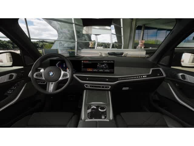 Used 2026 Skyscraper Grey Metallic BMW xDrive40i image 19