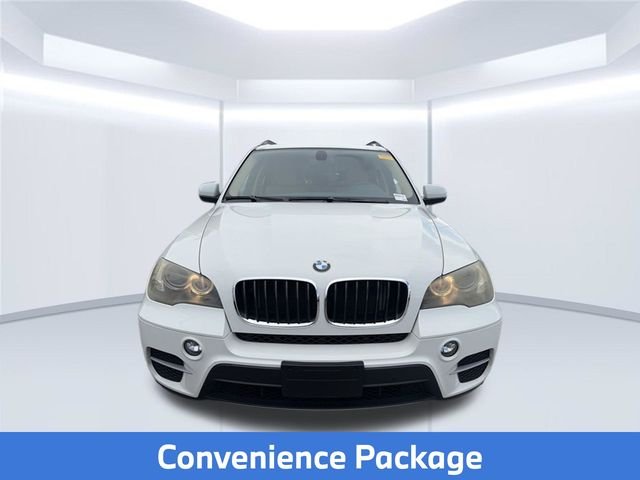Used 2011 White BMW xDrive35i image 2