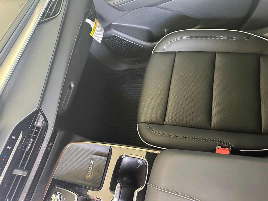 2026 Buick Enclave Avenir - Photo 26