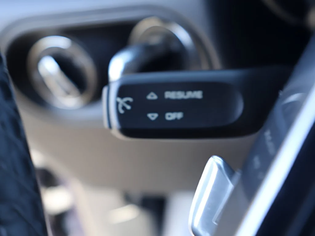 Used 2018  Porsche Base image 39