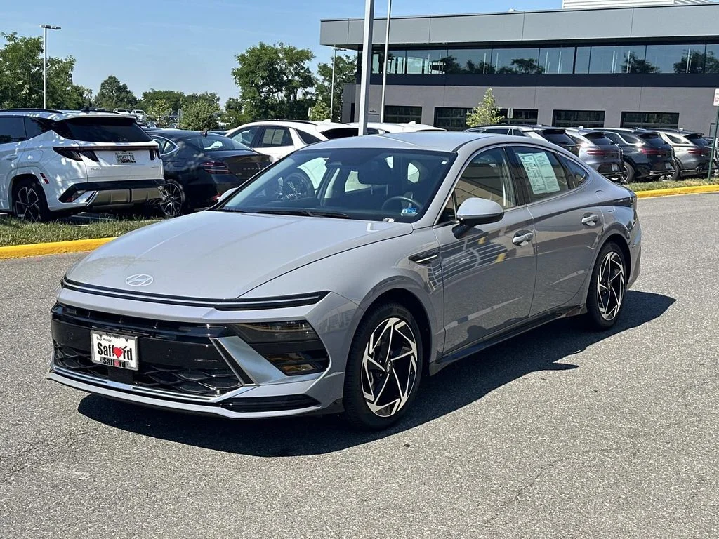Used 2026 Blue Hyundai SEL Sport image 1
