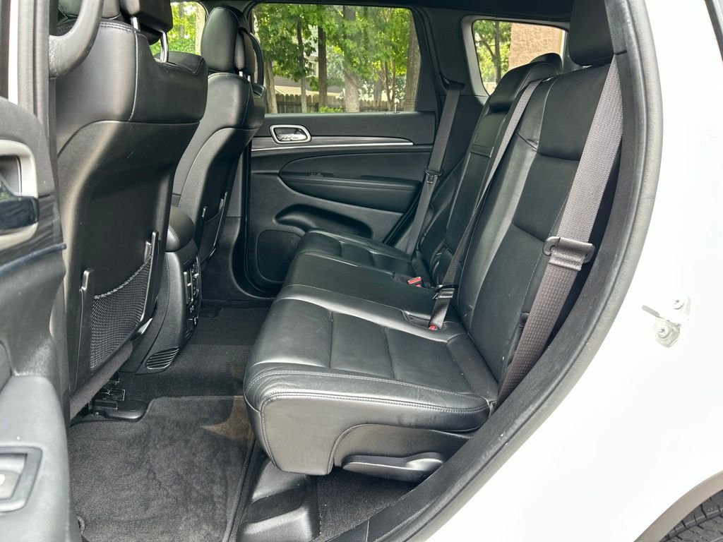 Used 2022 White Jeep Limited image 26