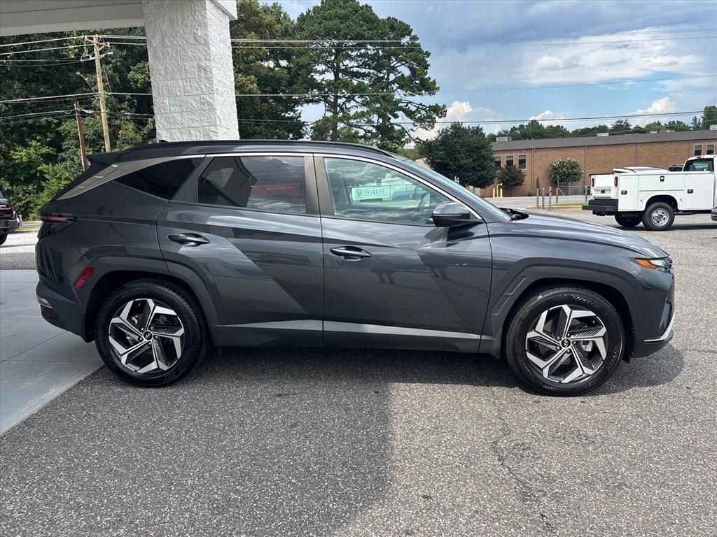 Used 2024 Dark Gray Metallic Hyundai SEL image 20