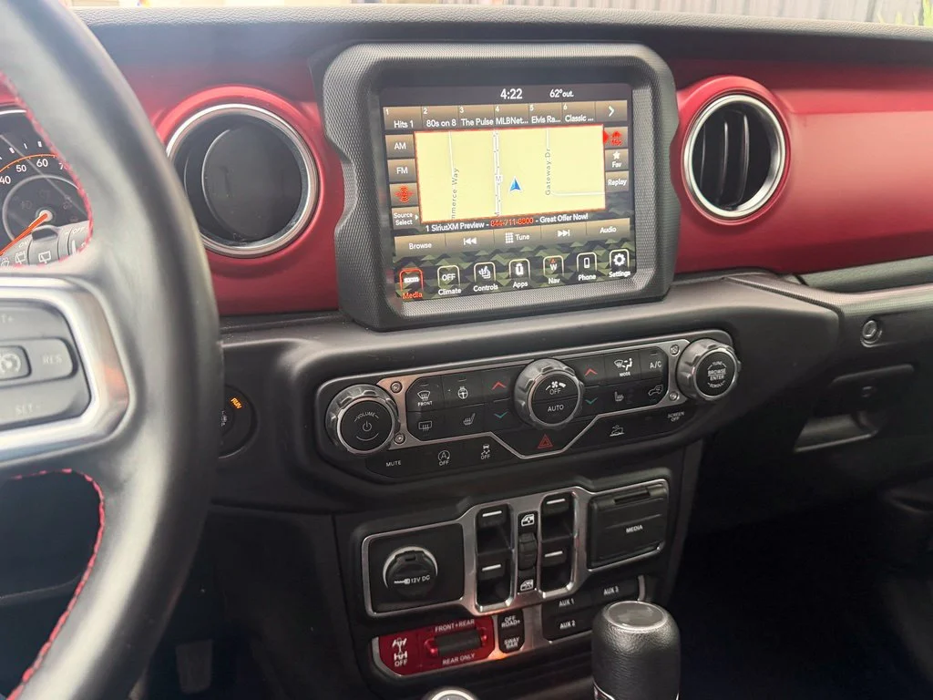 Used 2023 Gray Jeep Rubicon image 8